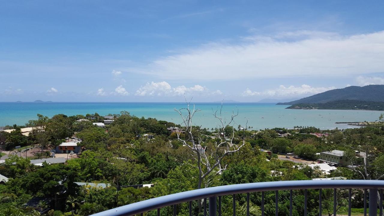 Sea Star Apartments Airlie Beach Exteriör bild